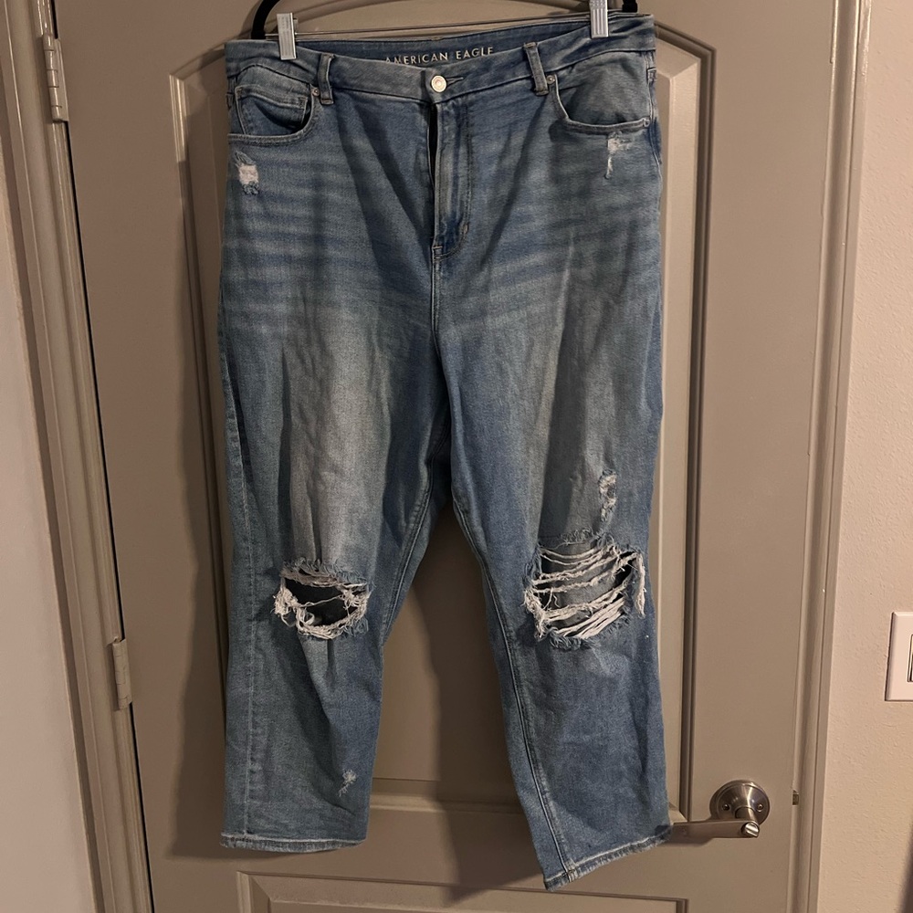 Stretch ripped curvy mom jean